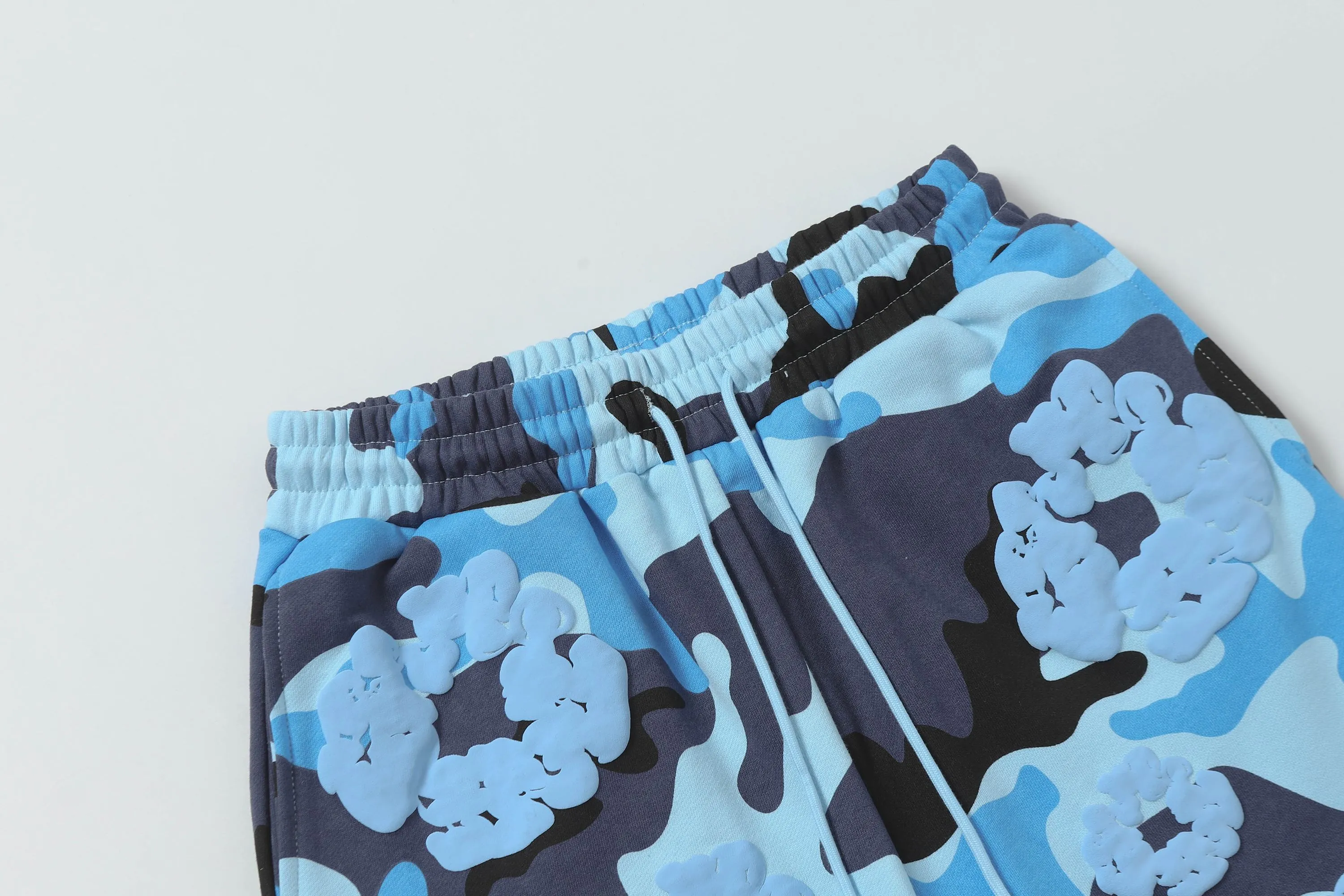 8208# DENIM TEARS Kapok European and American trendy brand high-quality foam flocking camouflage printed shorts Color Camouflage blue Camouflage powder Camouflage gray Camouflage apricot Camouflage green Size S-XL